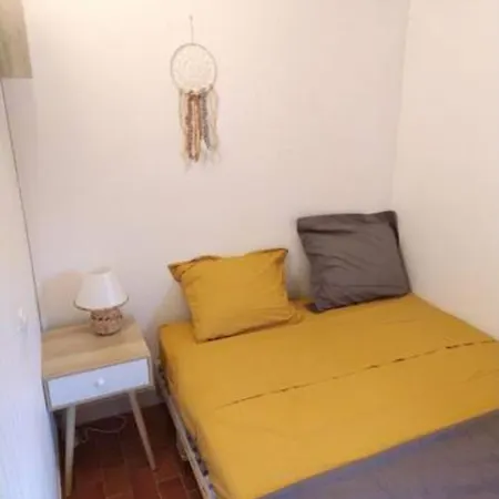 Сasa de vacaciones Petit T2 Au Bord De L'allier